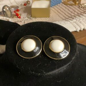 Vintage Anne Taylor clip on Earrings